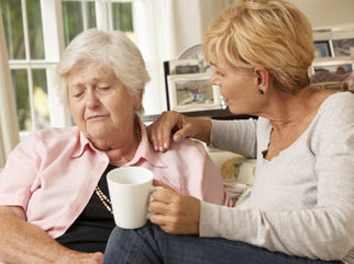 Hulp bij dementie: opbergen van gevaarlijke spullen.